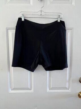 Hapari Woman's Plus-Size Black Tummy Tuk Summer Shorts Sz 2x